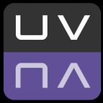 Bokstäverna UV i vitt på svart botten; under det samma bokstäver speglade upp-och-ner i grått på violett botten.